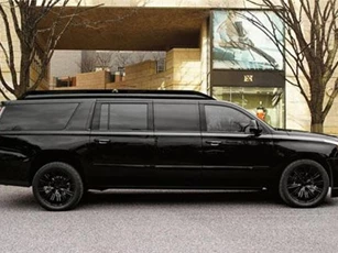 SUV Lexani Cadillac Escalade 'độ' limousine bọc thép
