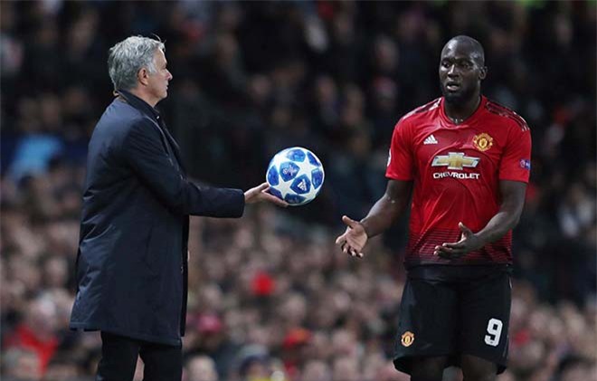 Lukaku bất ngờ ca ngợi HLV Mourinho