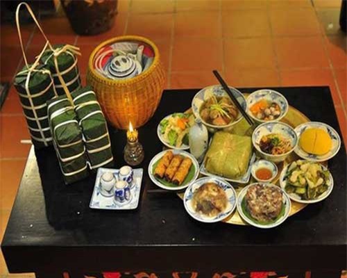 Năm Kỷ Hợi không nên cúng thịt lợn trong mâm cúng Giao thừa?