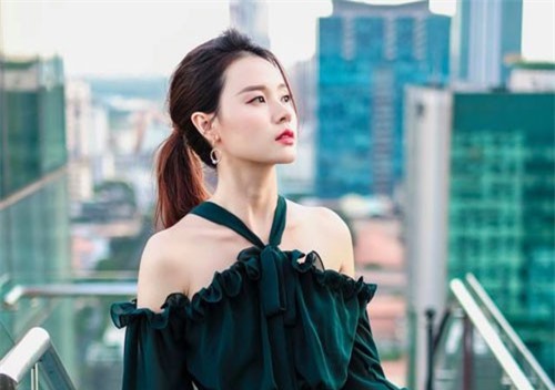 Ảnh hot 29/1: Midu 'ít nói vì chưa tìm được đúng người để chia sẻ'