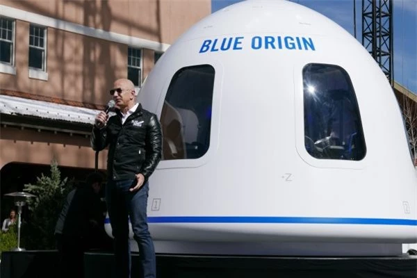 Jeff Bezos sở hữu công ty hàng không vũ trụ tư nhân