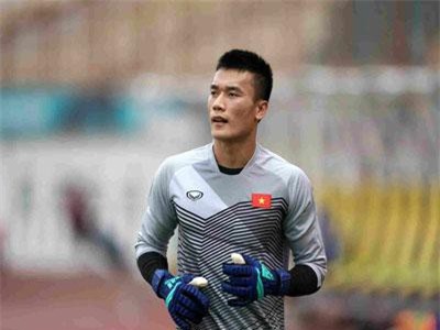 Bùi Tiến Dũng quyết tâm trở thành thủ môn số một của CLB Hà Nội