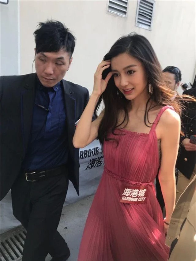 Angelababy bận rộn chạy sô trong những ngày cận Tết - 2