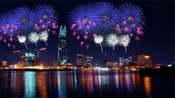 Người dân Sài Gòn có thể xem pháo hoa đón Tết Kỷ Hợi ở đâu?