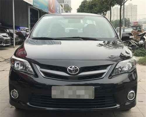 Cận Tết vắng khách, nhiều đại lý xe cũ đóng cửa ăn Tết sớm