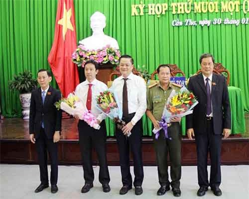 Kiện toàn nhân sự 5 tỉnh thành