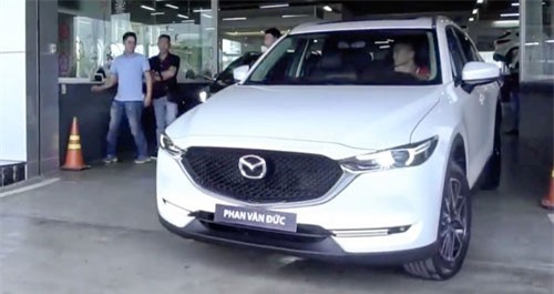 Cầu thủ Phan Văn Đức tậu Mazda CX-5 2019 chơi Tết