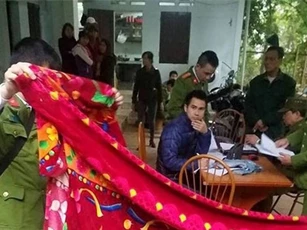 Truy tìm hung thủ sát hại dã man mẹ con cô giáo ở Phú Thọ