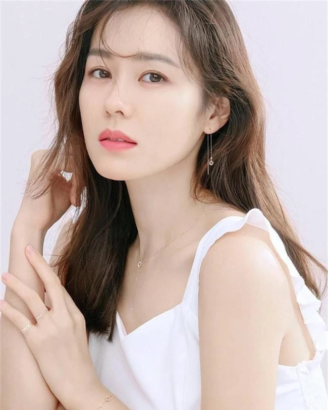 Dàn mỹ nhân sắc nước hương trời U40, U50 nhưng vẫn chọn cô đơn lẻ bóng của showbiz Hàn - Ảnh 17.