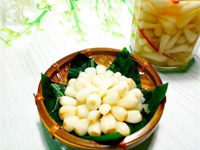 Hướng dẫn cách muối củ kiệu chua ngọt, giòn ngon