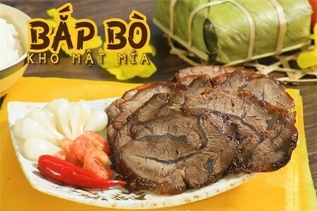 Clip: Bắp bò kho mật mía ngọt ngon giòn đãi khách ngày Tết