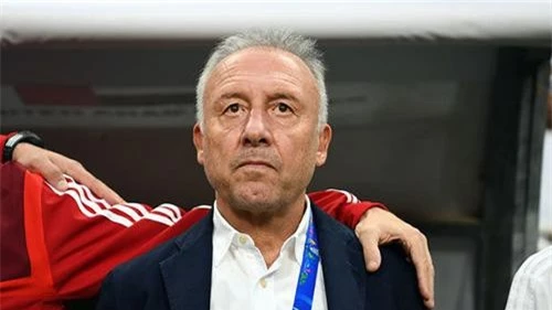 HLV Alberto Zaccheroni chia tay ĐT UAE