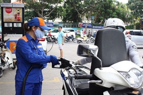 BẢN TIN TÀI CHÍNH-KINH DOANH: Xăng dầu bình ổn giá dịp Tết, thanh long tăng giá mạnh