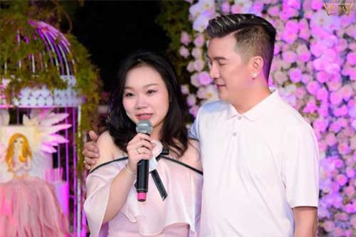 Dàn con nuôi toàn 'trai xinh gái đẹp' ít người biết của Đàm Vĩnh Hưng