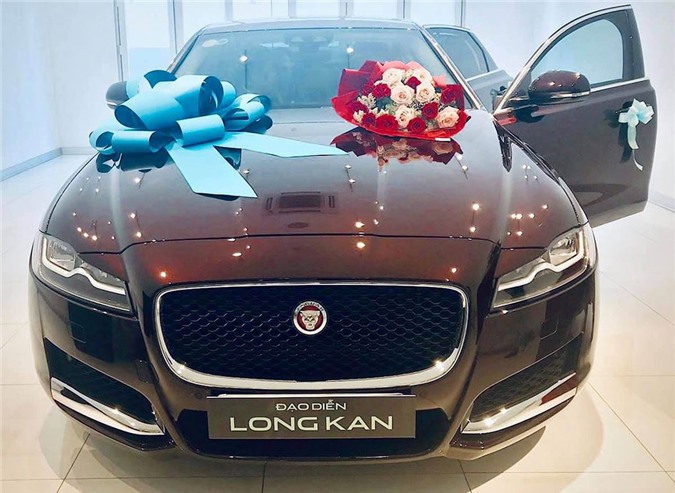 Đạo diễn Long Kan tậu xế sang Jaguar XF hơn 2 tỉ đồng