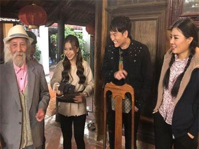 Bạn gái cầu thủ Quang Hải đóng hài tết cùng dàn diễn viên 'Quỳnh búp bê'