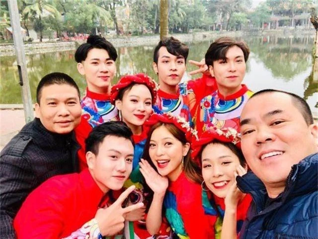 Bạn gái cầu thủ Quang Hải đóng hài tết cùng dàn diễn viên “Quỳnh búp bê” - 1