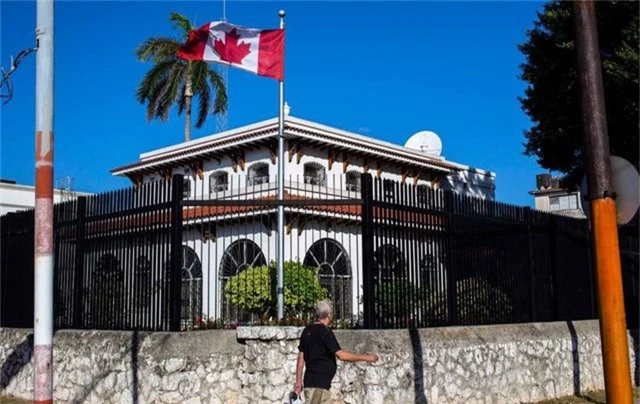 Canada rút một nửa nhân viên ngoại giao tại Cuba sau sự cố “căn bệnh bí ẩn” - 1