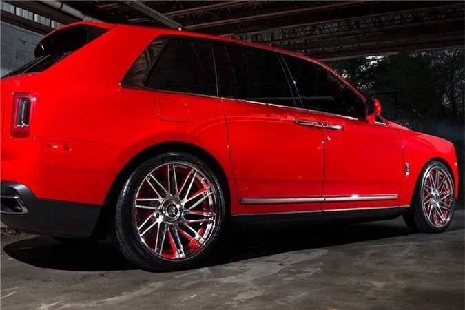 Rapper Gucci Mane tặng vợ Rolls-Royce Cullinan đỏ từ ngoài vào trong ảnh 6