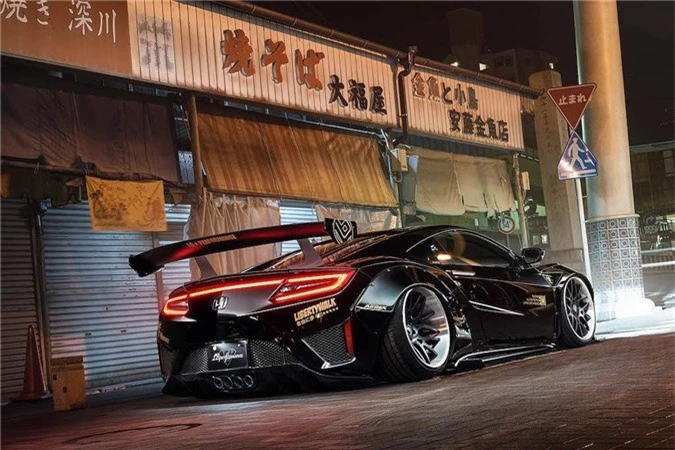 Siêu xe Honda NSX “biến hình” với widebody LB Works ảnh 2