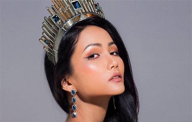 H'Hen Niê lọt vào Top 10 BXH nhan sắc của Global Beauties