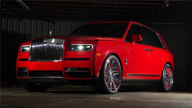 Rapper Gucci Mane tặng vợ Rolls-Royce Cullinan đỏ từ ngoài vào trong