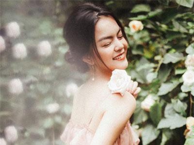 Quyết tâm rũ bỏ hình ảnh buồn bã, Phạm Quỳnh Anh khoe nhan sắc ngày càng mặn mà