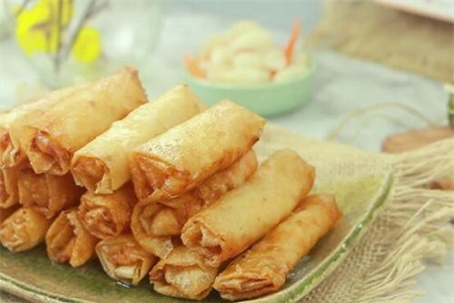 Clip: Cách làm chả giò hải sản giòn rộp, ngon miệng