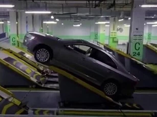 Clip: Trung Quốc thử nghiệm bãi đỗ xe nghiêng tiết kiệm diện tích