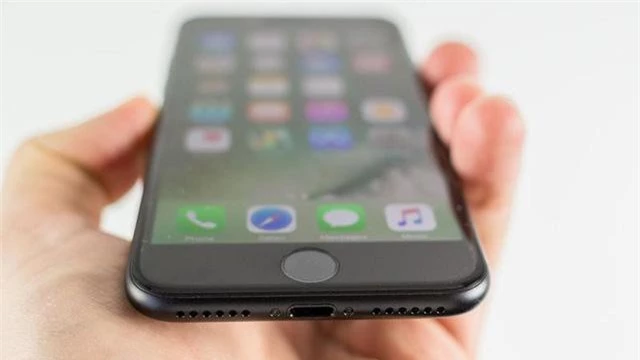 Chỉ những người dùng iPhone 7 trở lên mới có thể được nâng cấp lên iOS 13?