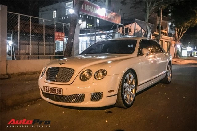 Bentley Continental Flying Spur của đại gia Đà Nẵng cũ nhưng vẫn nổi bật nhờ chi tiết này - Ảnh 5.