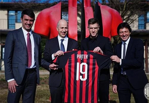 Milan phải trả gần 31 triệu bảng cho Genoa để mua tiền đạo người Ba Lan