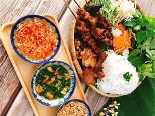 Cách làm bún thịt nướng nhà làm ngon hơn ngoài hàng