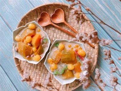 Hướng dẫn nấu bí đỏ hầm dừa