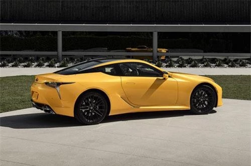 7. Lexus LC 500 2019.