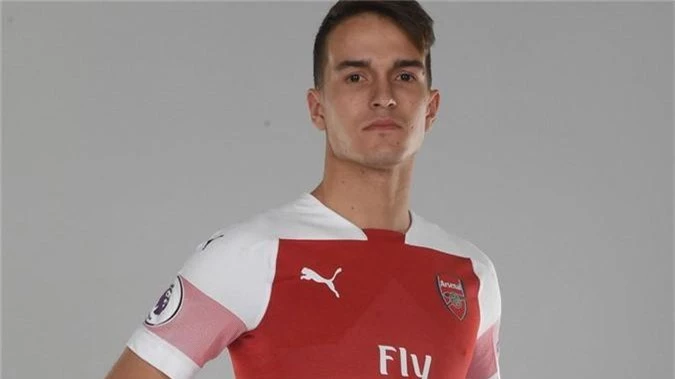 Arsenal có thể ra sân bằng đội hình với toàn bộ cầu thủ mua trong 18 tháng