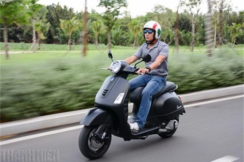 Đánh giá Vespa GTS Notte 150: Cá tính thời trang, vận hành êm ái - ảnh 5