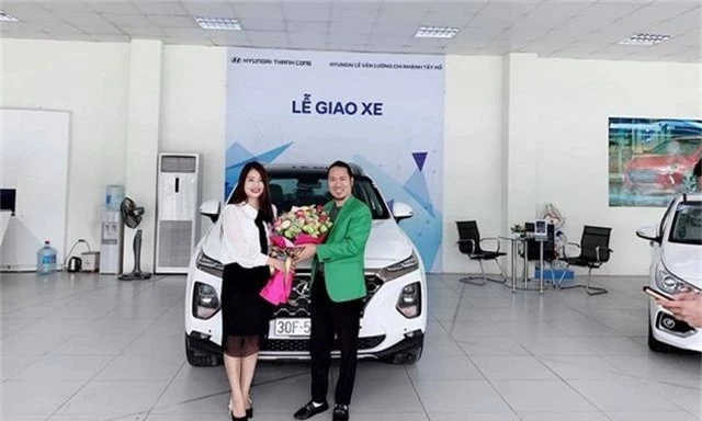 Sao Việt lên đời ô tô đón Tết: Giản dị hay nổi trội? - 7 Sao Việt lên đời ô tô đón Tết: Giản dị hay nổi trội? - 7