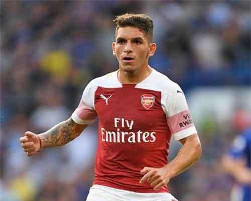 Arsenal có thể ra sân bằng đội hình với toàn bộ cầu thủ mua trong 18 tháng