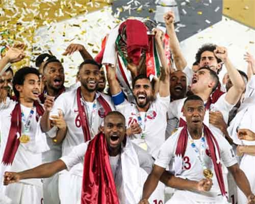 CHÙM ẢNH: Qatar vỡ òa ăn mừng chiếc cúp lịch sử