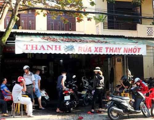 Các dịch vụ 'hốt bạc' dịp Tết: Làm không ngơi tay, có khi phải 'trốn' khách