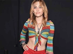 Paris Jackson phủ nhận tin đồn đi điều trị tâm lý