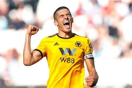 Trung vệ: Conor Coady (Volves).