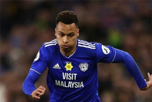 Tiền vệ trung tâm: Josh Murphy (Cardiff).