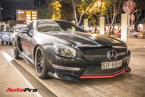 Mercedes-Benz SL350 biển số ngũ quý 6 du xuân đầu năm