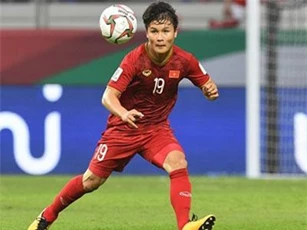 Cộng đồng mạng đưa Quang Hải thần tốc vượt qua Wu Lei
