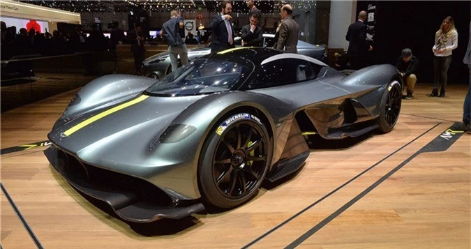 aston-martin-valkyrie-nen.jpg