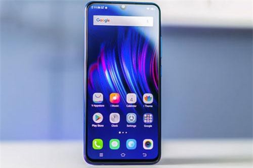 Smartphone chip S660, RAM 6 GB giảm giá sốc ở Việt Nam đầu năm mới