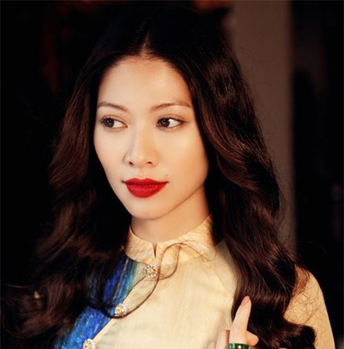 BTV Ngọc Trinh VTV: “Bạn thân tôi Tết nào cũng vùi đầu rửa bát 9 bữa cỗ”