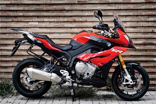 Cận cảnh BMW S1000XR 2019 mới về Việt Nam, giá 559 triệu